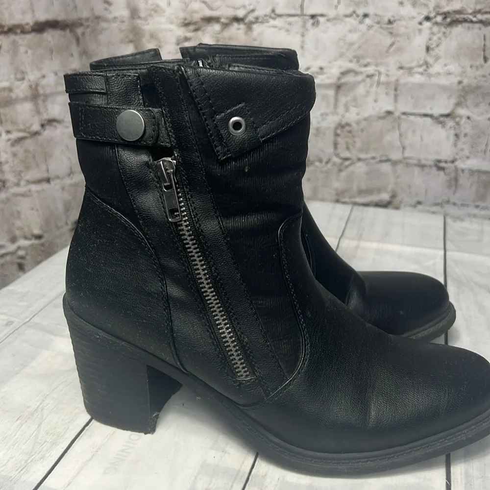 Women’s Black Ankle Boots Size 8.5M – Restless, Block Heel, Zipper